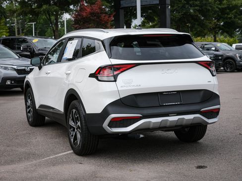 Used 2023 Kia Sportage EX AWD/4WD image 8