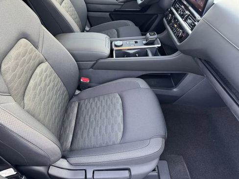 New 2026 Nissan Pathfinder SV image 24