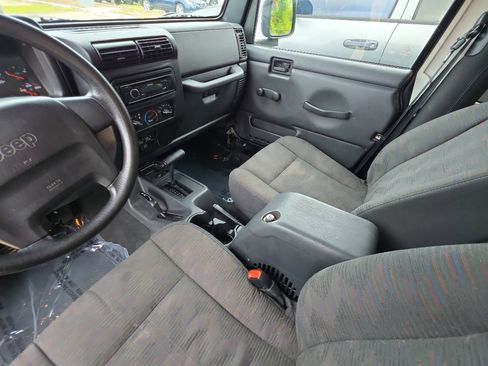 Used 2004 Jeep Wrangler Sport w/ Dual Top Group AWD/4WD image 10