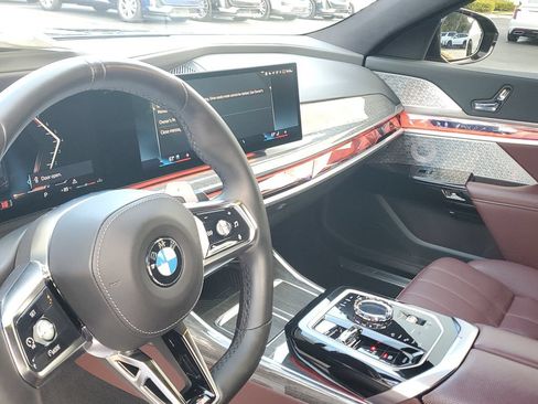 Used 2024 BMW 760i xDrive w/ Executive Package AWD/4WD image 23