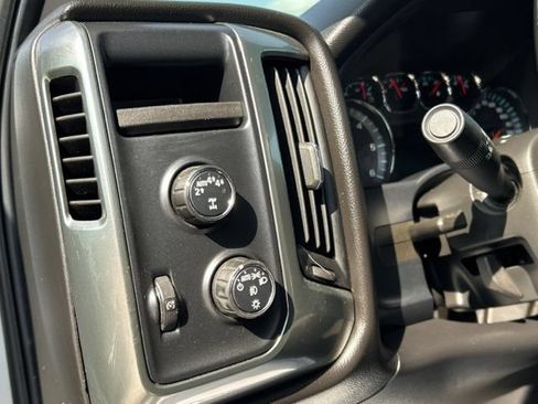 Used 2018 Chevrolet Silverado 1500 LT w/ All Star Edition AWD/4WD image 28