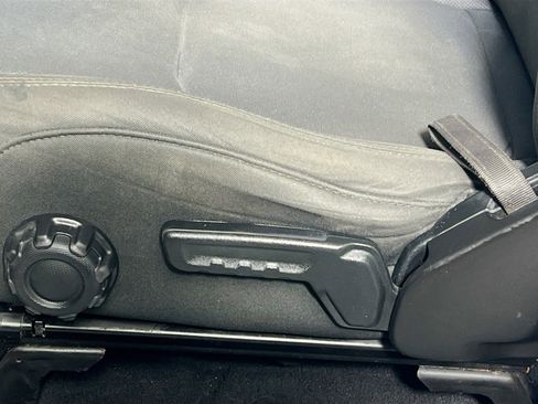 Used 2019 Jeep Wrangler Unlimited Sport S image 15