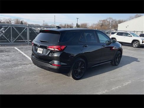 Certified 2024 Chevrolet Equinox LS w/ LS Convenience Package image 8