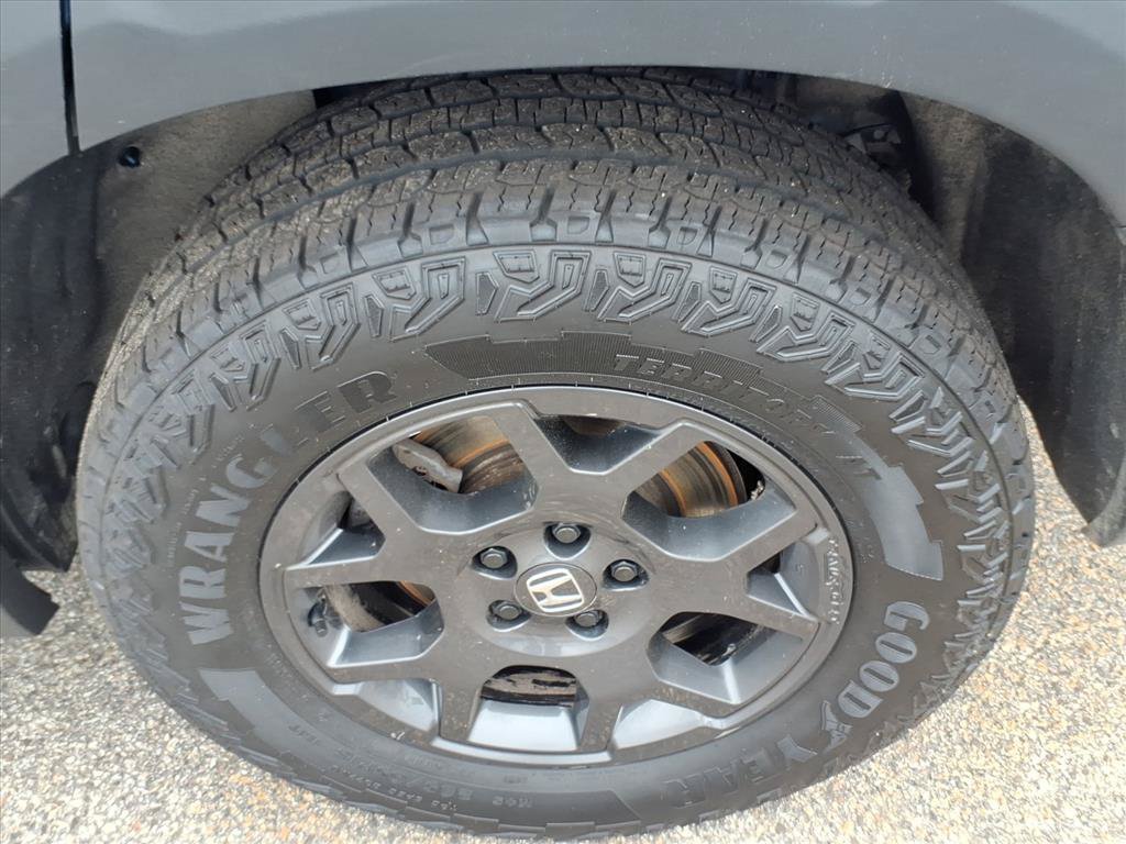 Used 2023 Honda Pilot TrailSport image 9