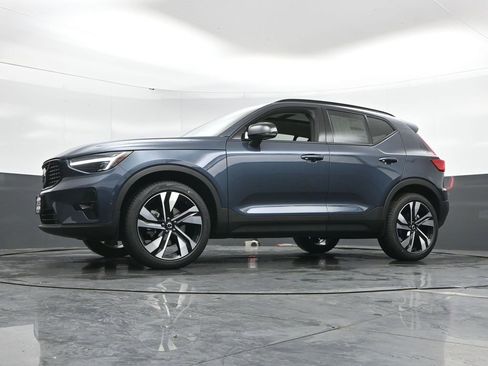 New 2026 Volvo XC40 B5 Ultra w/ Climate Package image 38
