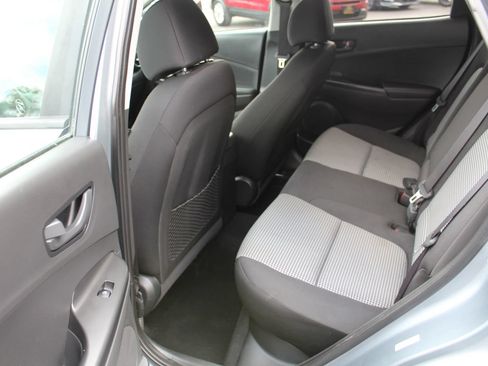 Used 2021 Hyundai Kona SE FWD image 12