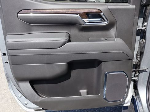 New 2026 GMC Sierra 1500 Elevation w/ Elevation Premium Package AWD/4WD image 19