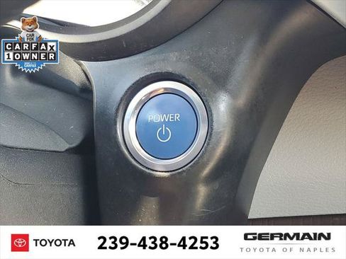 Certified 2021 Toyota Sienna XLE FWD image 33