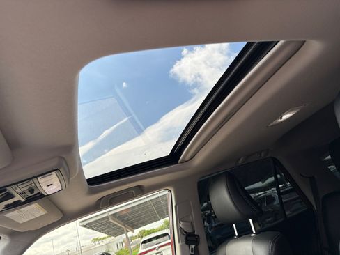 Used 2023 Toyota 4Runner SR5 Premium w/ Moonroof Package RWD image 18