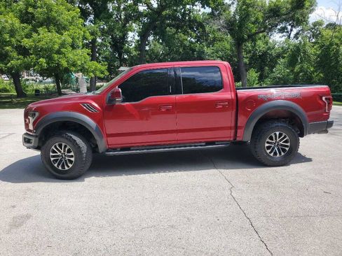Used 2019 Ford F150 Raptor w/ Equipment Group 802A Luxury image 2
