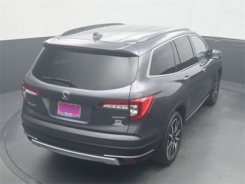 Certified 2021 Honda Pilot Touring image 25