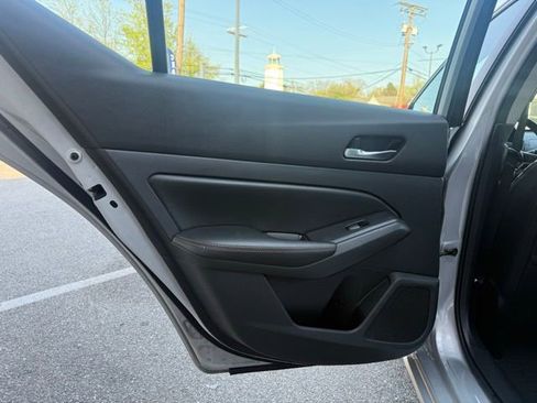 Used 2020 Nissan Altima 2.5 SR image 35