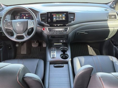 Used 2023 Honda Passport TrailSport image 11