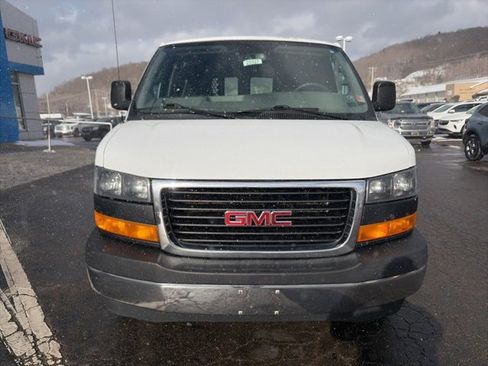 Used 2018 GMC Savana 2500 Work Van w/ Driver Convenience Package image 2