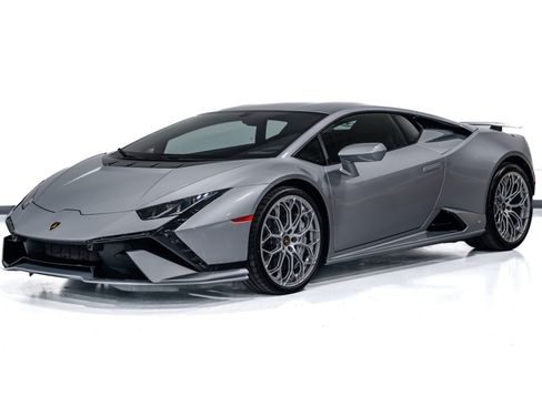 Used 2023 Lamborghini Huracan Tecnica RWD image 4