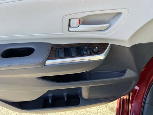 Used 2022 Toyota Sienna LE image 15