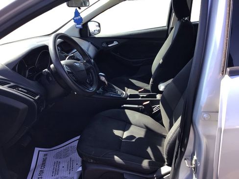 Used 2015 Ford Focus SE image 9
