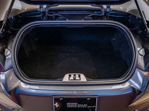 Used 2021 Ferrari 812 GTS image 23