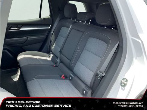Used 2025 GMC Terrain Elevation AWD/4WD image 23
