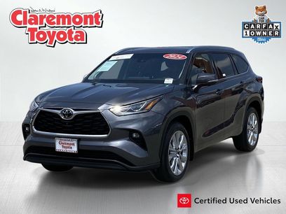 Used 2024 Toyota Highlander Limited