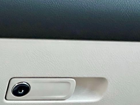 Certified 2025 Mercedes-Benz GLA 250 4MATIC image 25