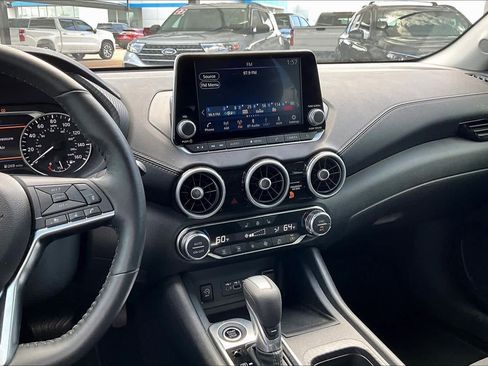 Used 2025 Nissan Sentra SV w/ All-Weather Package image 6