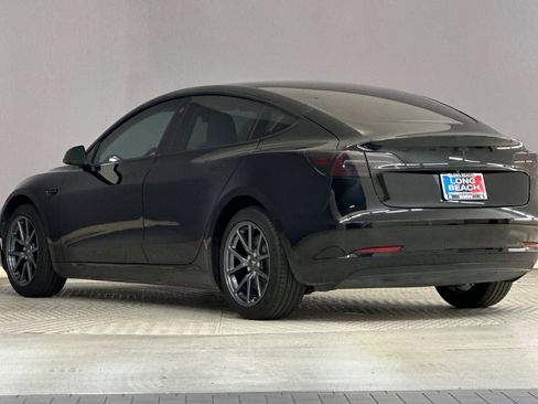 Used 2019 Tesla Model 3 Standard Range Plus image 3