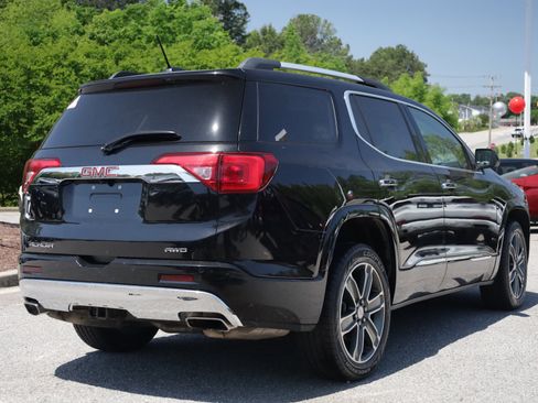 Used 2019 GMC Acadia Denali w/ Technology Package AWD/4WD image 8