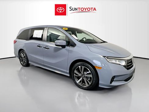 Used 2024 Honda Odyssey Touring image 1