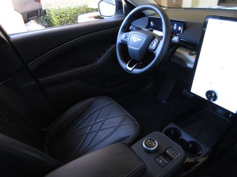 Used 2023 Ford Mustang Mach-E Select RWD image 19