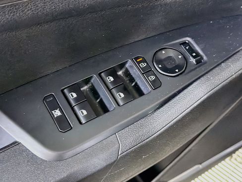 Used 2026 Kia Sportage LX FWD image 15