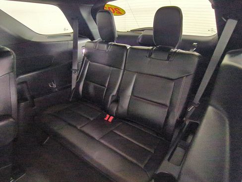 Used 2022 Ford Explorer ST AWD/4WD image 16