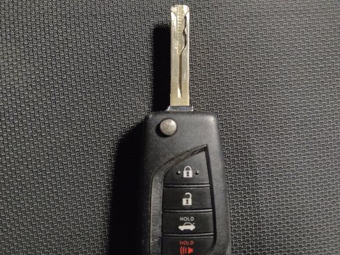 Used 2022 Toyota Corolla SE FWD image 32