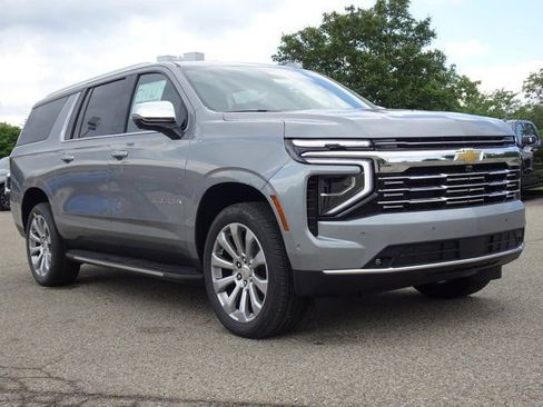 New 2026 Chevrolet Suburban Premier AWD/4WD image 14