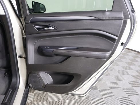 Used 2014 Cadillac SRX FWD image 23