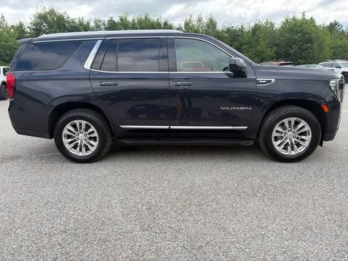 Used 2023 GMC Yukon SLT AWD/4WD image 9