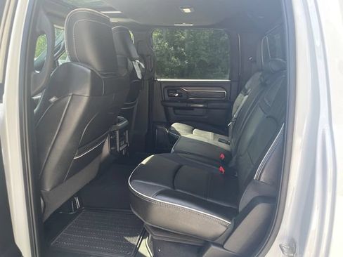 Used 2025 RAM 3500 Limited AWD/4WD image 19