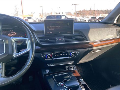 Used 2018 Audi Q5 Premium Plus w/ Premium Plus Package image 17