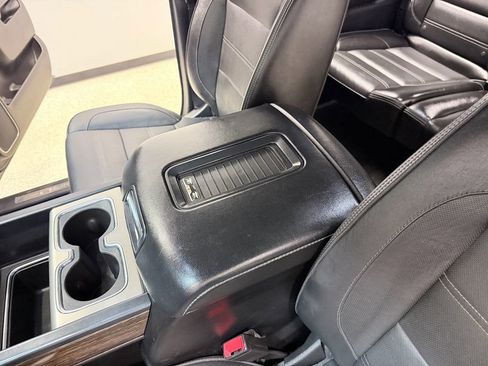 Used 2018 GMC Sierra 3500 Denali w/ Duramax Plus Package image 27