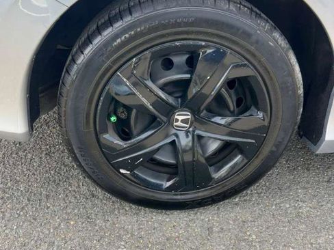 Used 2018 Honda Civic LX image 13