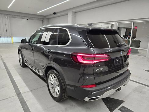 Used 2021 BMW X5 xDrive40i w/ Premium Package 2 image 4