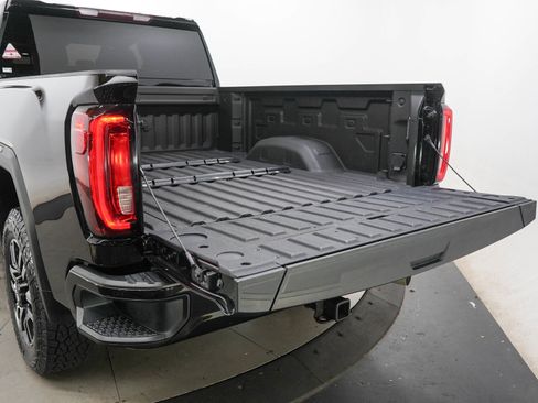 Used 2023 GMC Sierra 2500 AT4 AWD/4WD image 10
