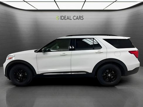 Used 2020 Ford Explorer XLT w/ Equipment Group 202A RWD image 8