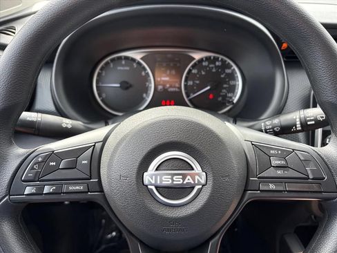 Used 2025 Nissan Kicks Play S FWD image 20