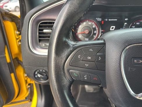 Used 2017 Dodge Charger SE w/ Blacktop Package image 17