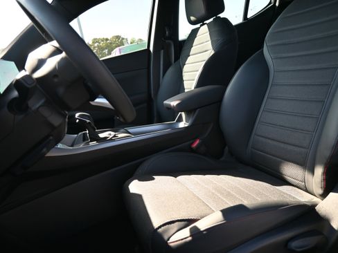 Used 2023 Dodge Hornet GT image 14