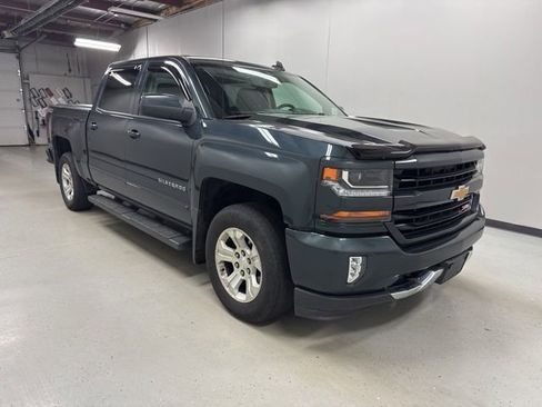 Used 2017 Chevrolet Silverado 1500 LT w/ All Star Edition AWD/4WD image 3