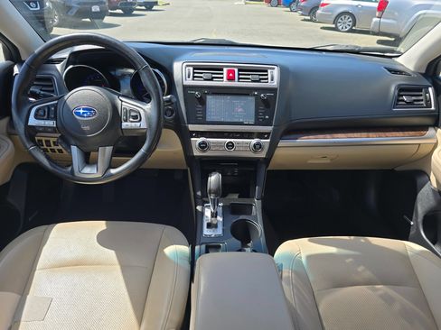 Used 2016 Subaru Outback 2.5i Limited AWD/4WD image 18