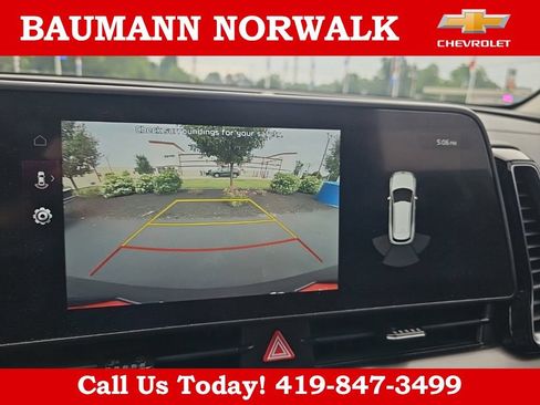 Used 2025 Kia Sportage EX FWD image 26