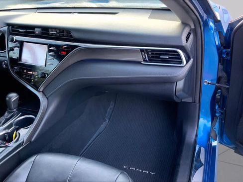 Used 2018 Toyota Camry XSE FWD image 18